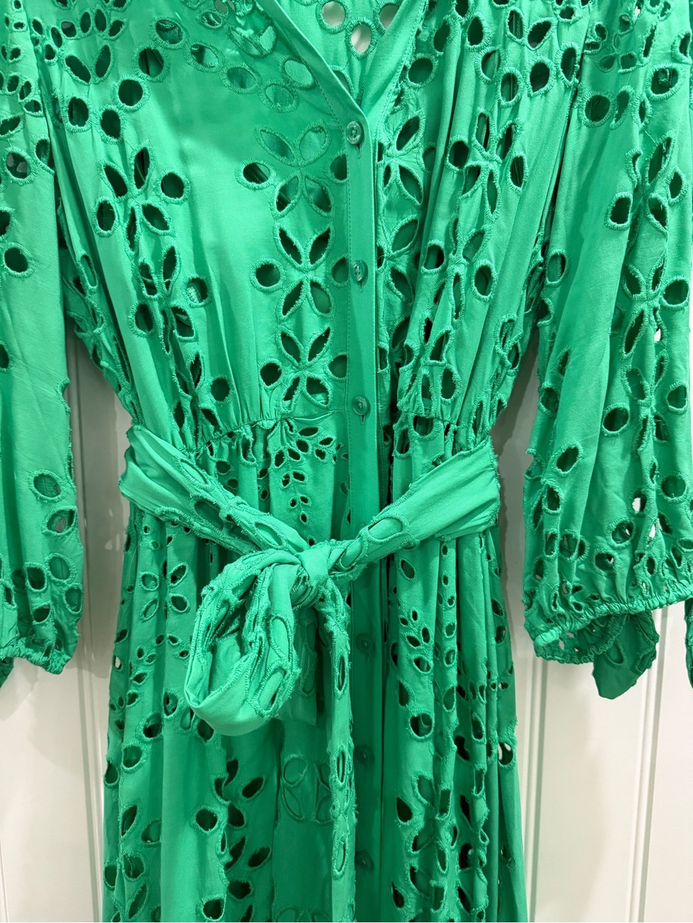 Lily Pulitzer size 12 women’s Green Eyelet Tie-Waist Maxi Dress - Picture 4 of 6